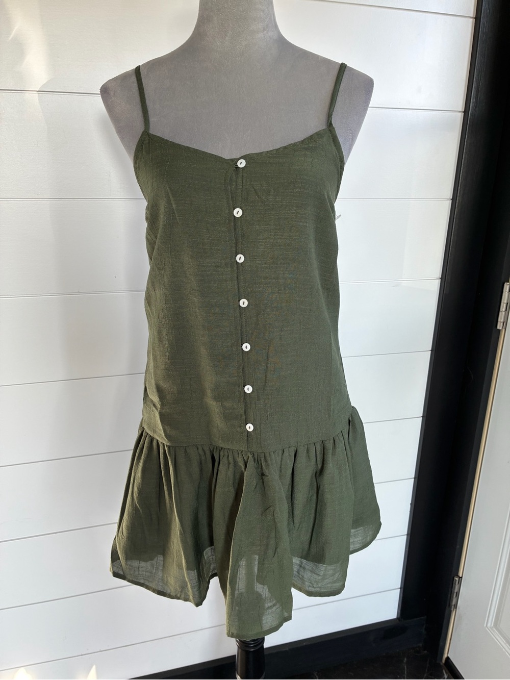Hint of Blush Olive Green Spaghetti-Strap Button-Front Mini Dress Sz M NWT/0430